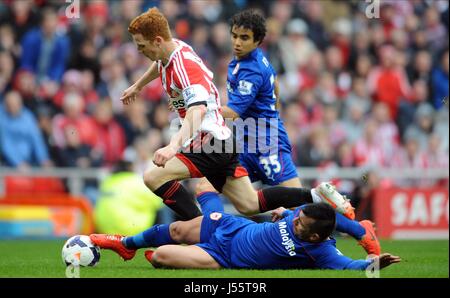 JACK COLBACK GARY MEDEL FABI SUNDERLAND FC V CARDIFF CITY F STADIUM OF LIGHT SUNDERLAND ENGLAND 27 April 2014 Stock Photo