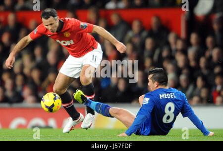 RYAN GIGGS GARY MEDEL MANCHESTER UNITED FC MANCHESTER UNITED FC OLD TRAFFORD MANCHESTER ENGLAND 28 January 2014 Stock Photo