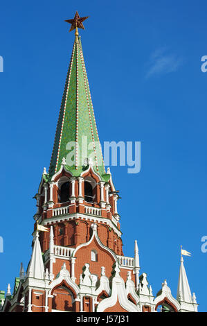 Moscow: the ruby star of the Troitskaya Tower (Trinity Tower), one of Kremlin Wall's towers built in 1495-1499 by Italian architect Aloisio da Milano Stock Photo