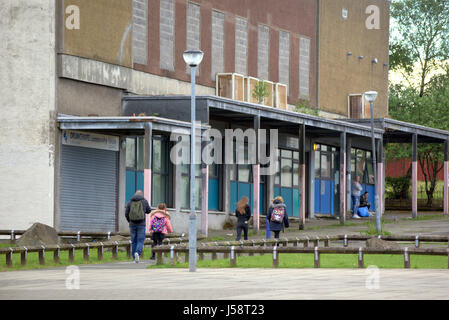 Drumchapel housing scheme shopping centre social deprivation poverty Stock Photo
