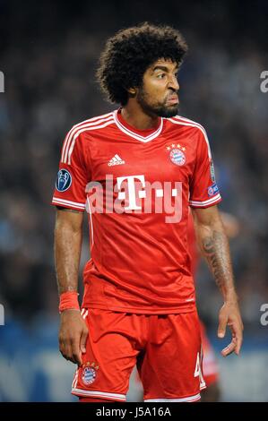 DANTE BAYERN MUNICH FC ETIHAD STADIUM MANCHESTER ENGLAND 02 October 2013 Stock Photo