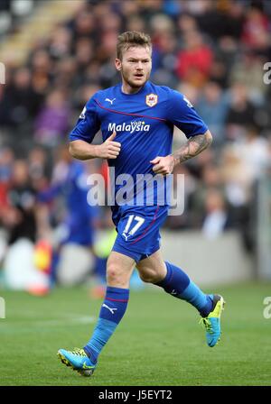 ARON GUNNARSSON CARDIFF CITY FC KC STADIUM HULL ENGLAND 14 September 2013 Stock Photo