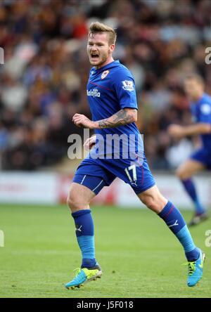 ARON GUNNARSSON CARDIFF CITY FC CARDIFF CITY FC KC STADIUM HULL ENGLAND 14 September 2013 Stock Photo