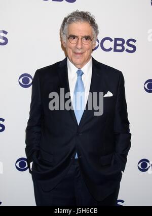 Elliott Gould at arrivals for CBS Upfront 2017, The Plaza Hotel, New York, NY May 17, 2017. Photo By: RCF/Everett Collection Stock Photo