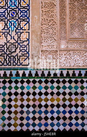 Detail of the decoration in the Patio del Cuarto Dorado, Palacios Nazaríes, La Alhambra, Granada, Spain Stock Photo