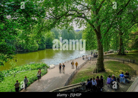 St.Jame's Park, London, UK - May 11, 2017: St. Jame's Park, Westminster, view from the cafe of the lake. Stock Photo