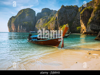 Sunset Phi phi Le island Maya bay Thailand Stock Photo