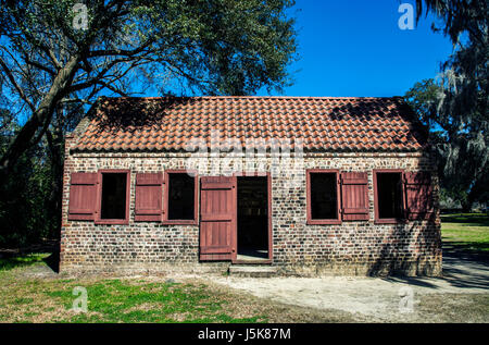 Slave Houses At Boone Hall Plantation In Charleston South