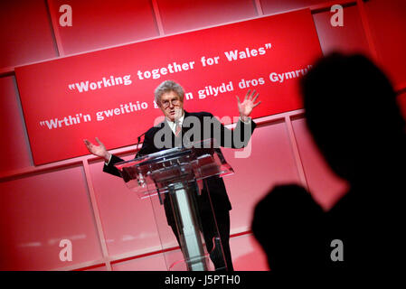 Rhodri Morgan (Labour) the former First Minister of the Welsh Assembly Government (2000 - 2009), speaking at The Welsh Labour Party Conference. He was largely known as the 'Father of Devolution'. Kiran Ridley/Ethos Stock Photo