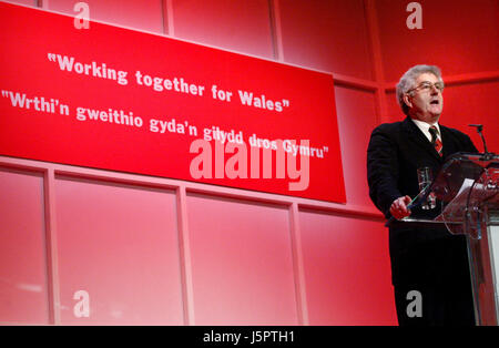 Rhodri Morgan (Labour) the former First Minister of the Welsh Assembly Government (2000 - 2009), speaking at The Welsh Labour Party Conference. He was largely known as the 'Father of Devolution'. Kiran Ridley/Ethos Stock Photo