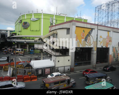 0016  EDSA Taft Avenue MRT Station LRT Footbridge Pasay City  03 Stock Photo