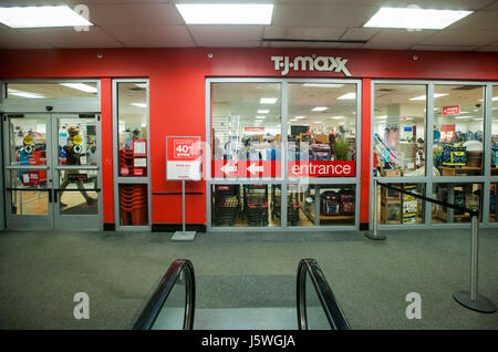TJ Maxx sign on the retail department store of TJX Companies location. -  San Jose California, USA - 2021 Stock Photo