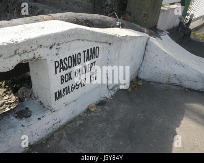 03543 Magallanes San Lorenzo Chino Roces Avenue Bangkal Box Culvert Makati City  44 Stock Photo