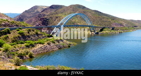 Roosevelt Lake Bridge - Theodore Roosevelt Lake, Arizona Stock Photo