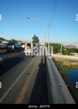 04234 Pasig City Revolving Tower Mega Market Vargas Bridge River  34 Stock Photo