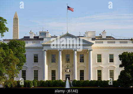 north facade from pennsylvania avenue the white house with washington monument in the background Washington DC USA Stock Photo