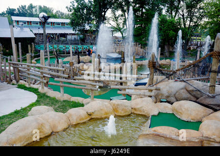Valparaiso Indiana,Zao Island Entertainment Center,centre,miniature golf,fountains,family families parent parents child children,entertainment,putting Stock Photo