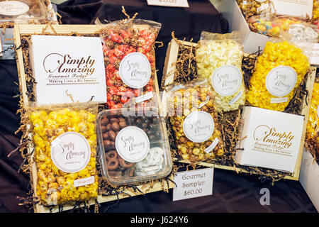 Valparaiso Indiana,Simply Amazing Market,Opportunity Enterprises,challenged employees make products,mental,physical emotional,disability,popcorn,packa Stock Photo
