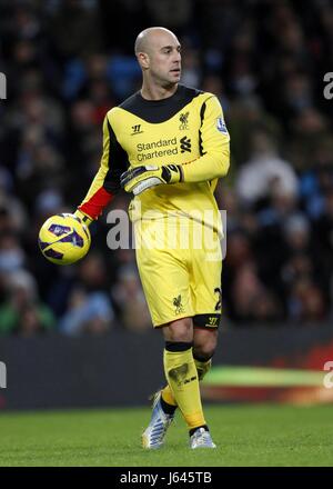 PEPE REINA LIVERPOOL FC ETIHAD STADIUM MANCHESTER ENGLAND 03 February 2013 Stock Photo