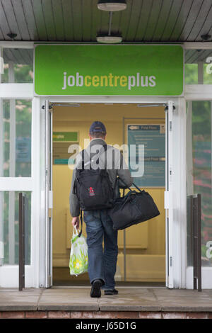 Job Centre in Cambridge on Wednesday May 17th.Today it was announced  the UK unemployment rate has fallen to 4.6%, its lowest in 42 years.   The UK unemployment rate has fallen to 4.6%, its lowest in 42 years, as inflation outstrips wage growth, official figures show. The number of people unemployed fell by 53,000 to 1.54 million in the three months to March, said the Office for National Statistics (ONS). Average weekly earnings excluding bonuses increased by 2.1%. On Tuesday, figures showed inflation hit 2.7% in April, up from 2.3%, its highest since September 2013. The jobless rate has not b Stock Photo