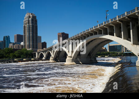 Third Avenue Bridge on the Mississippi River, Minneapolis, Hennepin County, Minnesota, USA Stock Photo