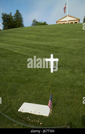 RFK Robert Kennedy grave site Arlington National Cemetery Virginia ...