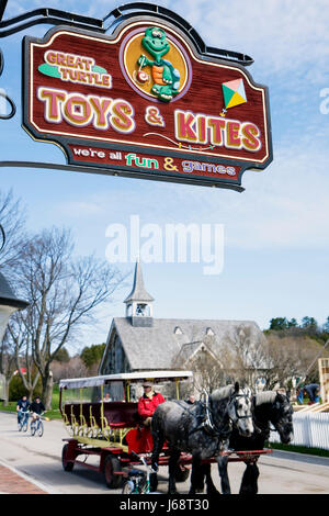 Mackinac Island Michigan,Historic State Parks Park Mackinaw,Straits of,Lake Huron,Cadotte Avenue,sign,Great Turtle,toy store,kites,games,horse drawn w Stock Photo