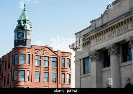 Marquette Michigan Upper Peninsula UP Lake Superior,Washington Street,Old Savings Bank,banking,Wells Fargo,downtown,Old Savings Bank building,1891,red Stock Photo