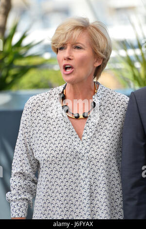 Cannes, France. 21st May, 2017. CANNES, FRANCE. May 21, 2017: Emma Thompson at the photocall for 'The Meyerowitz Stories' at the 70th Festival de Cannes, Cannes, France. Picture Credit: Sarah Stewart/Alamy Live News Stock Photo