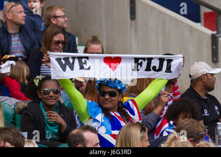London, UK. 21st May 2017. A Fijian fan holding up a 'We Love Fiji' banner at the HSBC London Sevens World Series at Twickenham. Credit: Elsie Kibue / Alamy Live News Stock Photo