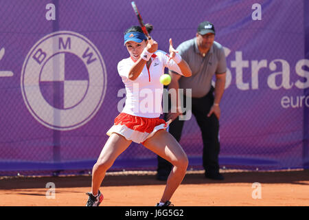 Strasbourg, France. 21st May, 2017. Chinese player Qiang Wang is in action during her match in the 1st round of the WTA tennis Internationaux of Strasbourg vs Japanese player Risa Ozaki on May 21, 2017 in Strasbourg, France - ©Yan Lerval/Alamy Live News Stock Photo