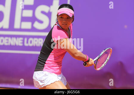 Strasbourg, France. 21st May, 2017. Japanese player Risa Ozaki is in action during her match in the 1st round of the WTA tennis Internationaux of Strasbourg vs Chinese player Qiang Wang on May 21, 2017 in Strasbourg, France - ©Yan Lerval/Alamy Live News Stock Photo