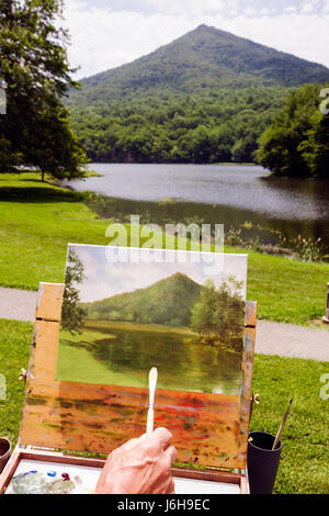 Blue Ridge Parkway Virginia,Appalachian Mountains,Peaks of Otter,Milepost 86,Sharp Top Mountain,Lodge,Abbott Lake,Art Fest,artist,painting,paintbrush, Stock Photo