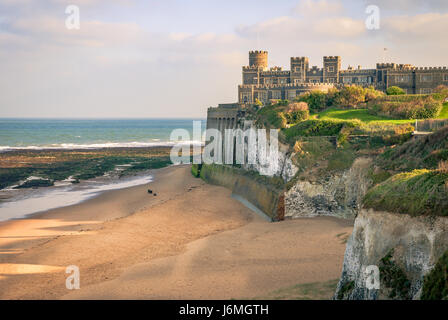 Kingsgate Castle on the cliffs above Kingsgate Bay, Broadstairs, Kent. It was built for Lord Holland in the 1760s Stock Photo