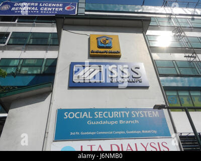 The Social Security System (SSS) building in Guadalupe Nuevo, Makati ...
