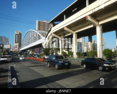 09502 J. P. Rizal Avenue MRT Guadalupe Bridge Viejo Poblacion Guadalupe Nuevo, Makati City  16 Stock Photo