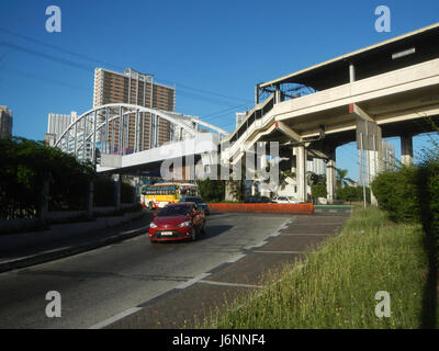 09502 J. P. Rizal Avenue MRT Guadalupe Bridge Viejo Poblacion Guadalupe Nuevo, Makati City  36 Stock Photo