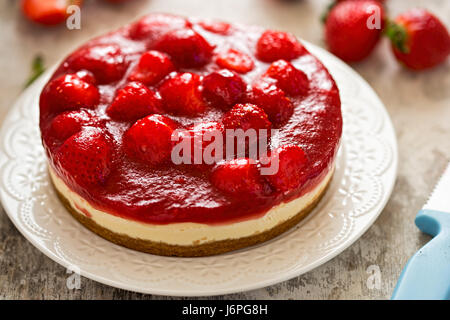 Strawberry cheesecake on shortcrust pastry Stock Photo