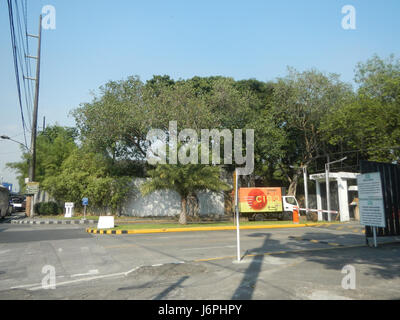 08691 Forbes Park Makati Central District Buendia MRT Station EDSA Road  29 Stock Photo