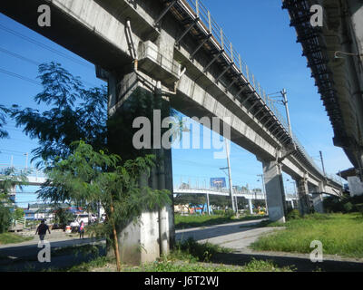 09890 Footbridge Marcos Highway Pasig Santolan LRT Line  06 Stock Photo