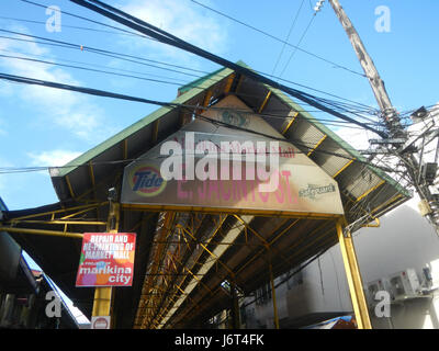 08441 Barangay Santa Elena Market Mall Buildings Shoe Avenue Marikina City  03 Stock Photo