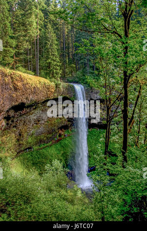 South Falls, Oregon.   Walk behind the waterfall. Stock Photo