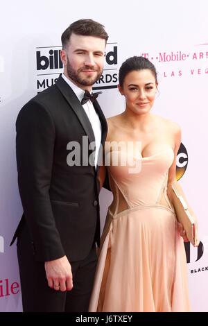 Sam Hunt and Hannah Lee Fowler arriving at the 2024 CMT Music Awards ...