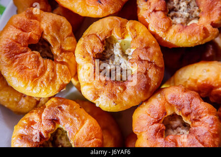 Tatar pie triangle echpochmak, Russian kurnik, delicious pastry with  chicken and potatoes. Traditional food, quick snack of dough Stock Photo -  Alamy