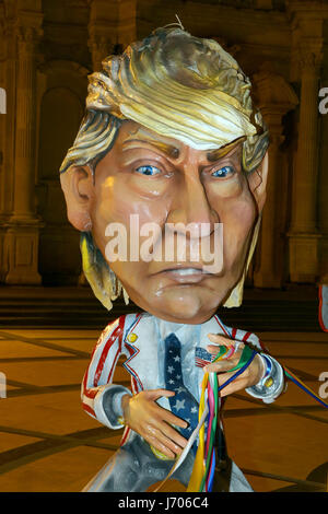 Acireale Piazza Duomo. Trump, Merkel, Macron and the other powerful on earth have become paper-caricature cartoons. A few days after the Taormina G7, the craftsmen of the Carnival of Acireale, the world summit of May 26 and 27 was honored with the satire and the glittering colors of the carnascial tradition. French President Emmanuel Macron, Prime Minister Paolo Gentiloni, German Chancellor Angela Merkel, US President Donald Trump, British Theresa May, Canadian Justin Trudeau (Canada) and Japanese Shinz Abe. Stock Photo