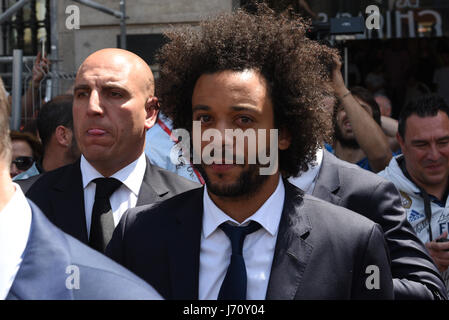 Madrid, Spain. 22nd May, 2017. Marcelo of Real Madrid pictured during the celebration of the recent win of 'La Liga' title at Puerta del Sol in Madrid. Credit: Jorge Sanz/Pacific Press/Alamy Live News Stock Photo