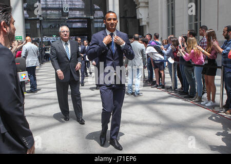 Madrid, Spain. 22nd May, 2017. Soccer player Danilo during the celebration of the 33 title of Spanish League in the City council of Madrid. Credit: Gtres Información más Comuniación on line,S.L./Alamy Live News Stock Photo