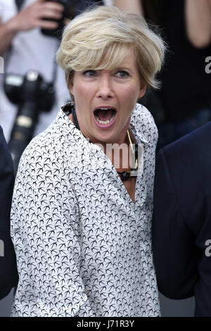 Cannes, Frankreich. 21st May, 2017. Emma Thompson at the 'The Meyerowitz Stories' photocall during the 70th Cannes Film Festival at the Palais des Festivals on May 21, 2017 | Verwendung weltweit Credit: dpa/Alamy Live News Stock Photo