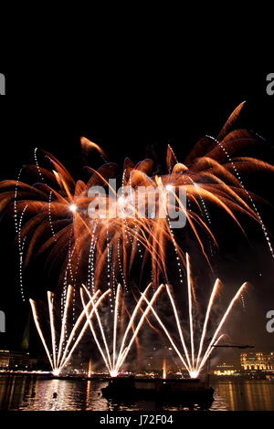 folk festival hamburg silvester firework fireworks night nighttime night