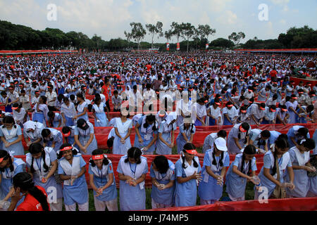 Students wash hands at Residential Model School in Dhaka marking Global Hand Washing Day 2010 jointly organised by UNICEF, Public Health & Engineering Stock Photo